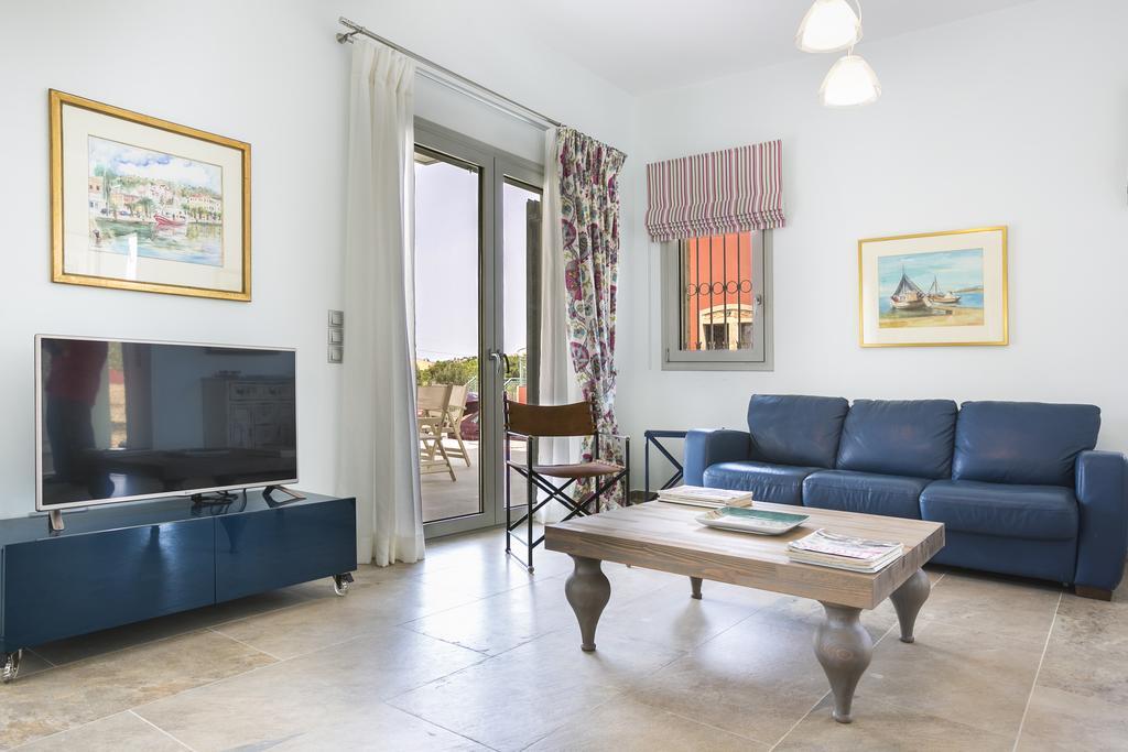 Afrodite Luxury Villa Svoronata Buitenkant foto