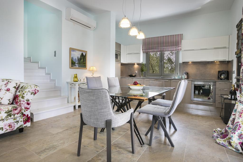 Afrodite Luxury Villa Svoronata Buitenkant foto