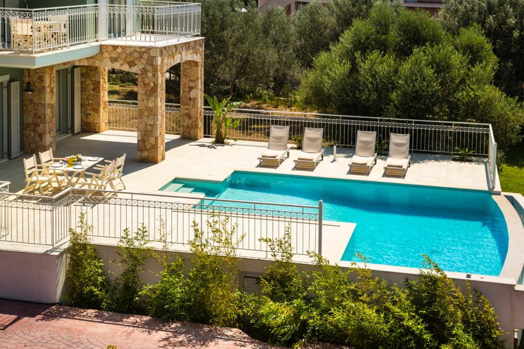 Afrodite Luxury Villa Svoronata Buitenkant foto