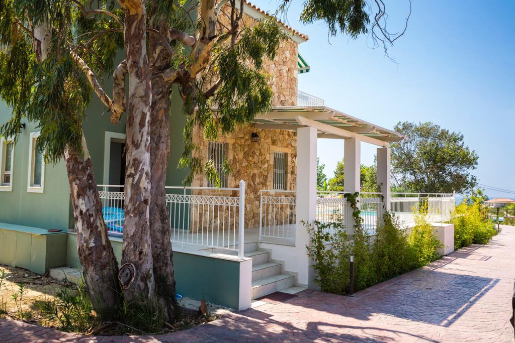 Afrodite Luxury Villa Svoronata Buitenkant foto