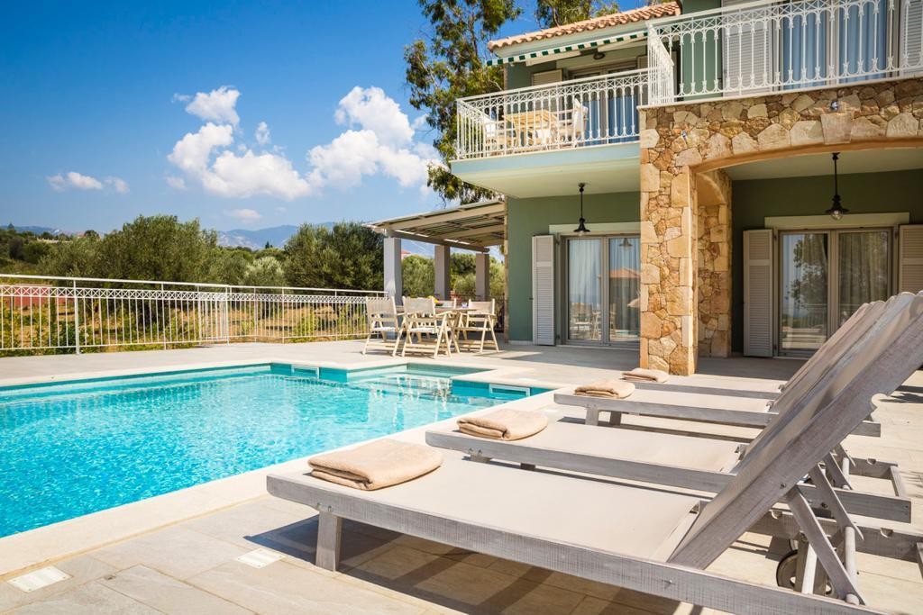 Afrodite Luxury Villa Svoronata Buitenkant foto