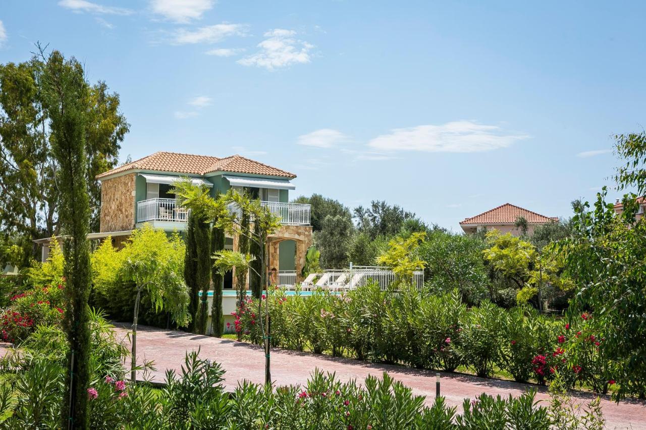 Afrodite Luxury Villa Svoronata Buitenkant foto