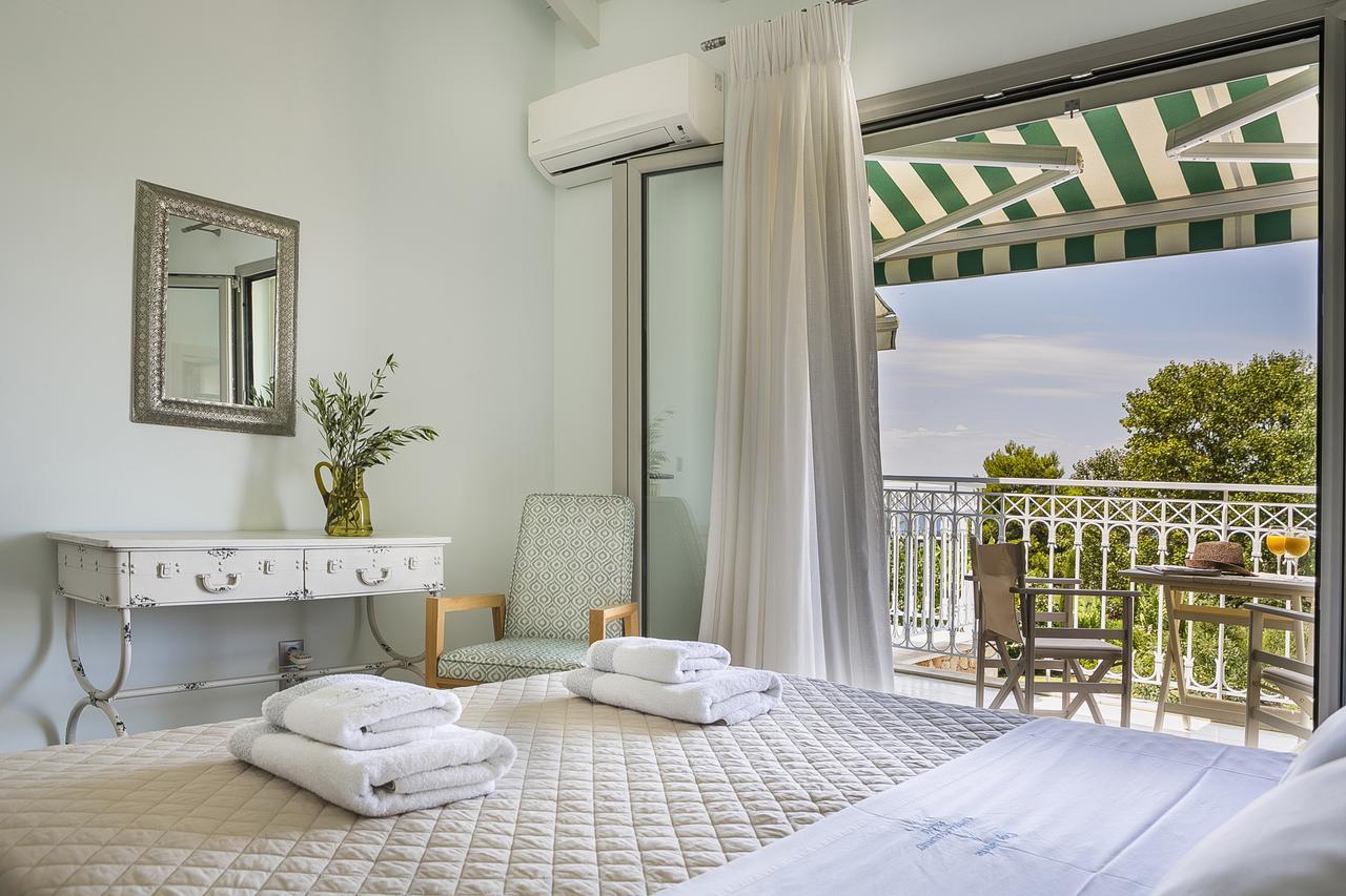 Afrodite Luxury Villa Svoronata Buitenkant foto